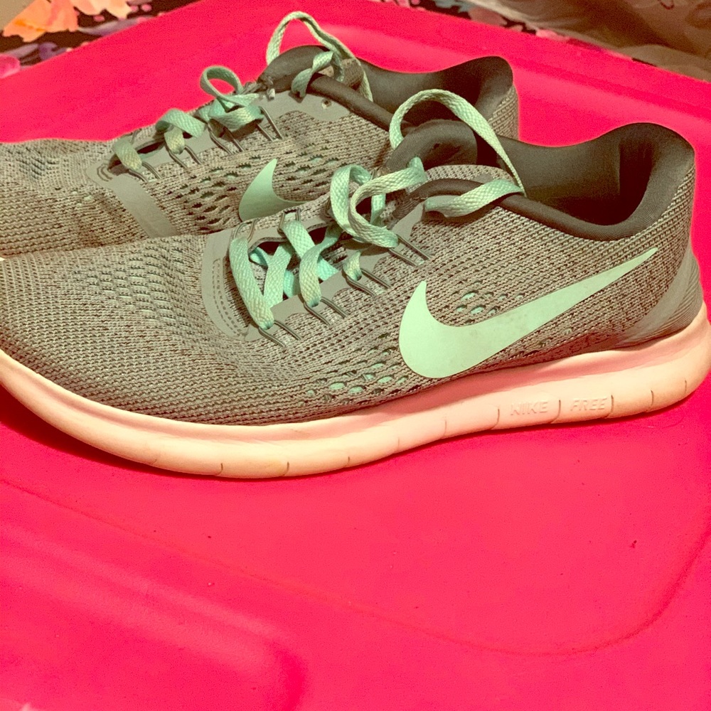 Nike Sneakers Size 7.5